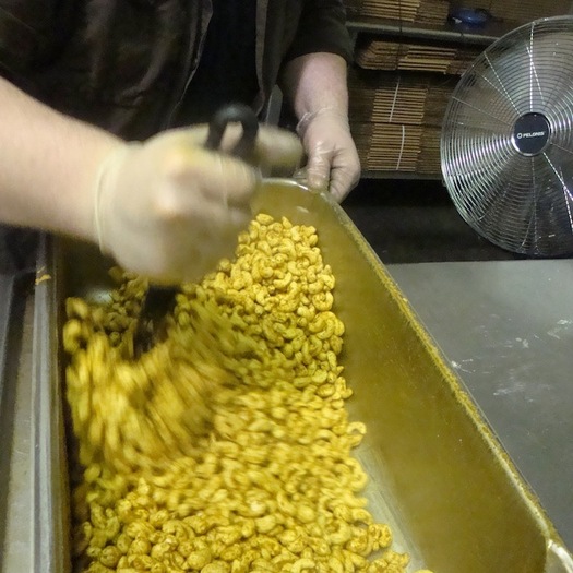tierra curry mixing
